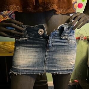 Y2K low rise mini skirt